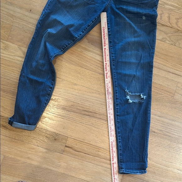 Kut from the Kloth Jeans - Picture 7 of 15